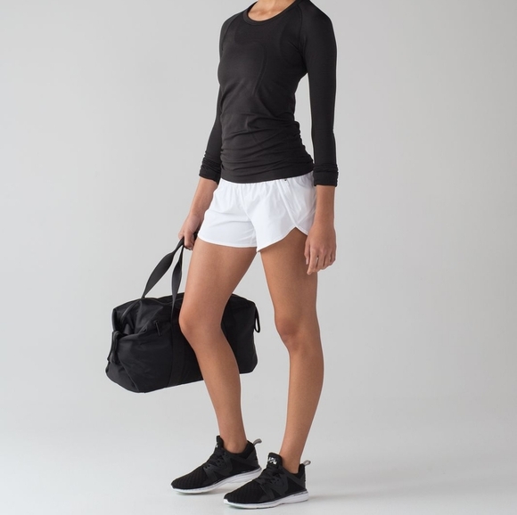 Lululemon Tracker Short - Picture 2 of 13